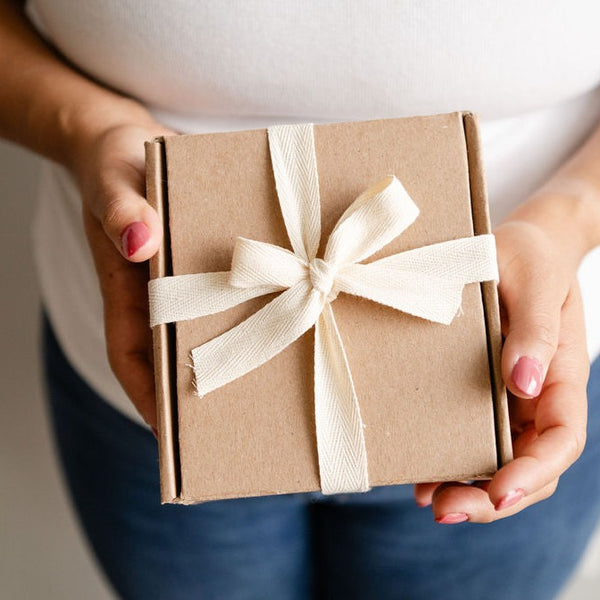 Packaged in a kraft box with cotton twill ribbon, all recyclable or compostable.  Explore our collection of zero-waste gift sets sourced from Latina- and BIPOC-owned brands, beautifully packaged with eco-friendly materials. No single-use plastic packaging here! Amplify the joy of gifting while making a positive impact. Schedule your gift's delivery date!