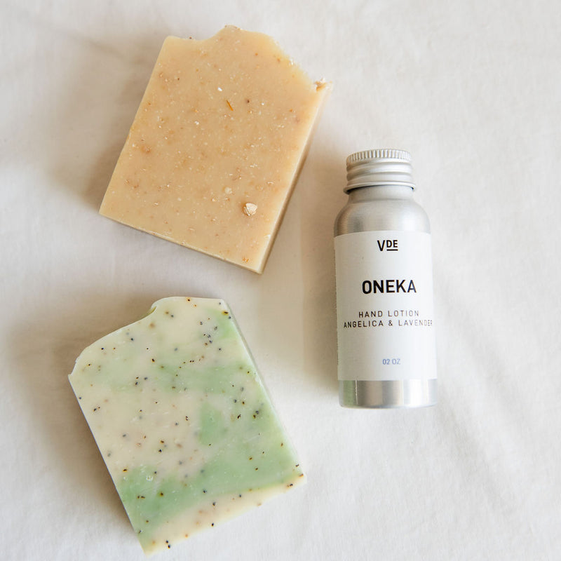 Pamper your body and skin without the basura. The Suavecita Bundle pairs two zero-waste, nontoxic bath and body soap bars from Soap Distillery with a travel-size of ultra-moisturizing, non-greasy Angelica & Lavender Body Lotion. Clean and hydrate your body, while feeling good about your positive impact.  
